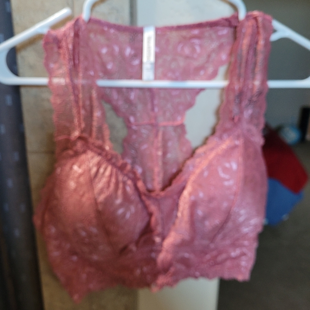 New Zenana outfitters women's Bralettes. Sz L.